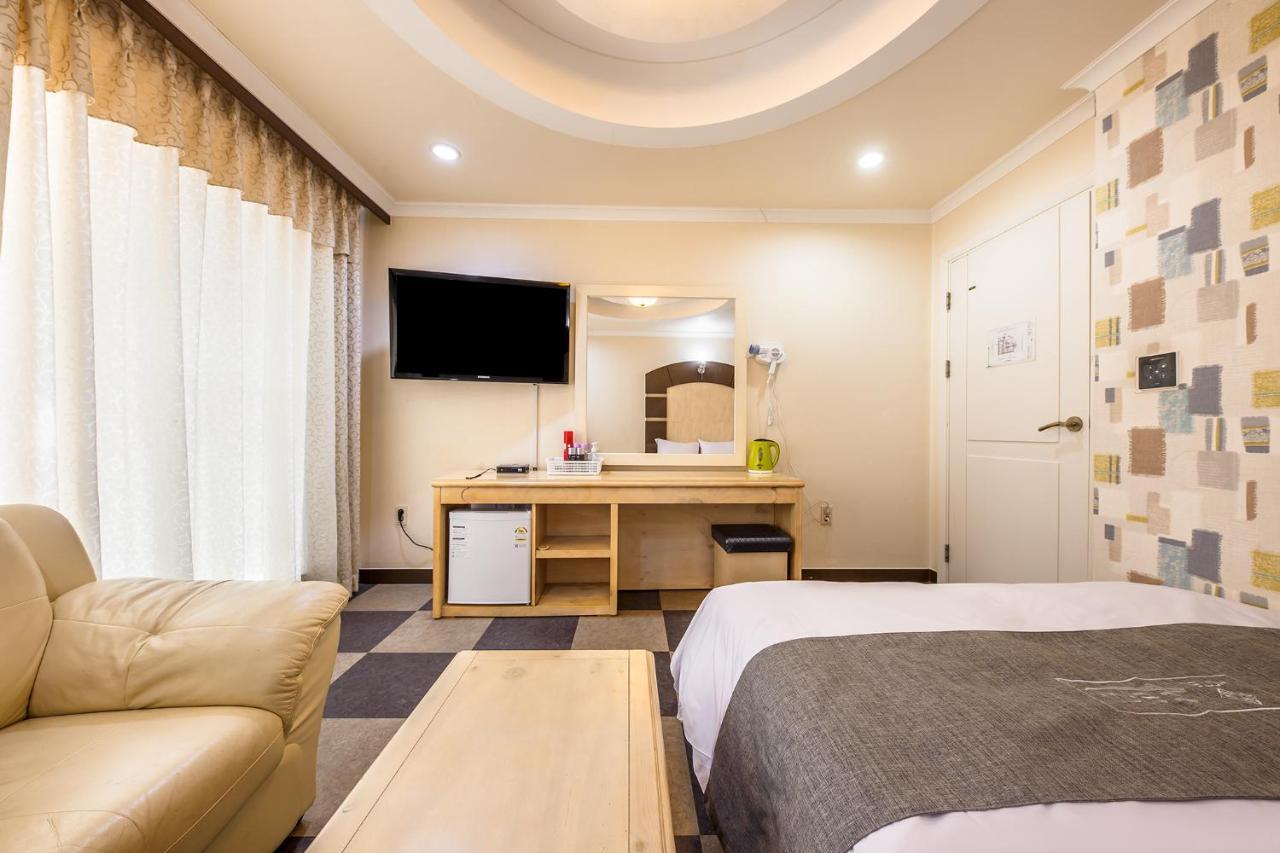 Drama Motel Boryeong Exterior photo